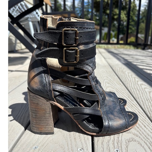 Freebird by Steven Tiara Open Toe Boots Distressed Black Gladiator Size 7 - Picture 1 of 11